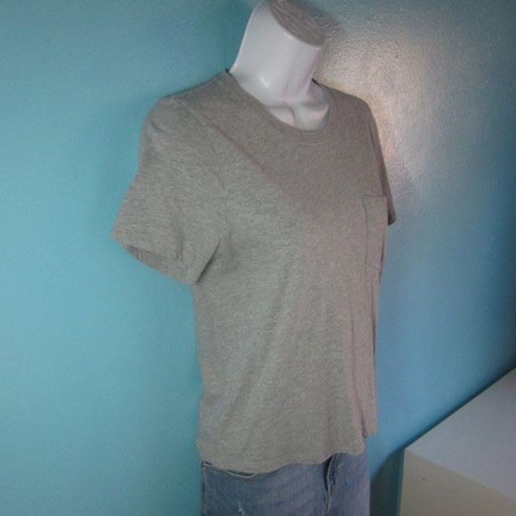 Everlane Tops - Everlane Gray Cotton Pocket Tee Size S